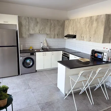 Apartment Luxurious Penthouse In Center 300m From The *