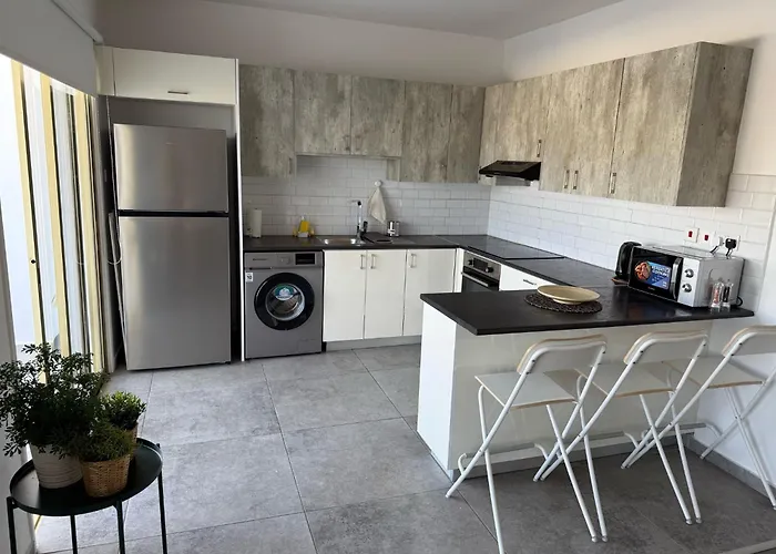 Luxurious Penthouse In Center 300m From The Апартаменты *