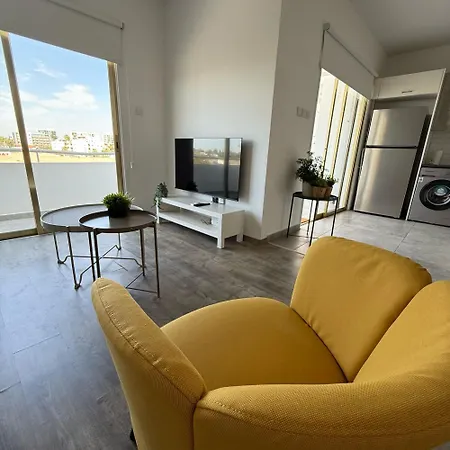 Appartamento Luxurious Penthouse In Center 300m From The *
