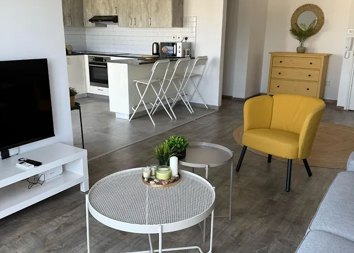 Apartamento Luxurious Penthouse In Center 300m From The