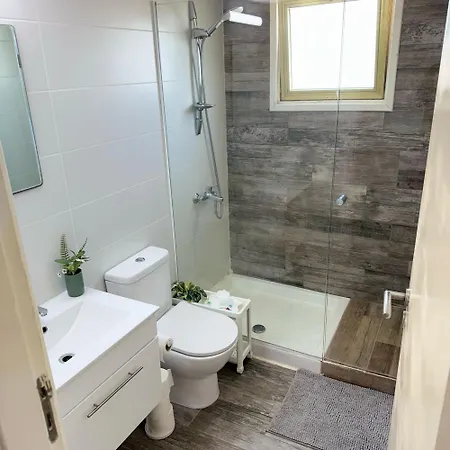 Luxurious Penthouse In Center 300m From The Lejlighed Larnaca