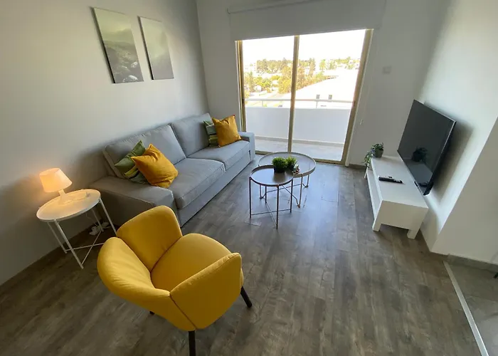 Διαμέρισμα Luxurious Penthouse In Center 300m From The